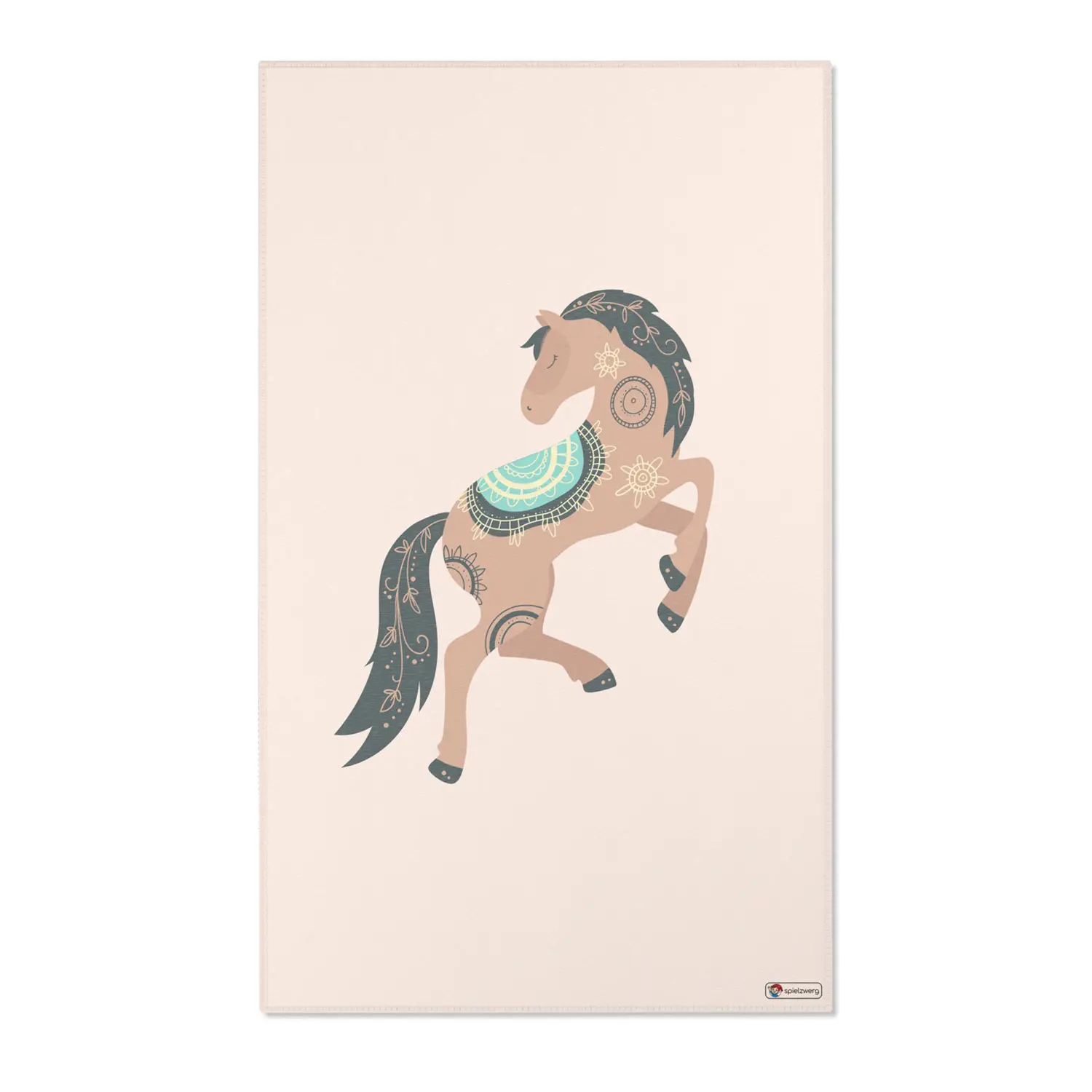 Kinderteppich "Boho Pferd" von spielzwerg. Frontansicht von vorne. Größe L 150x90 cm.