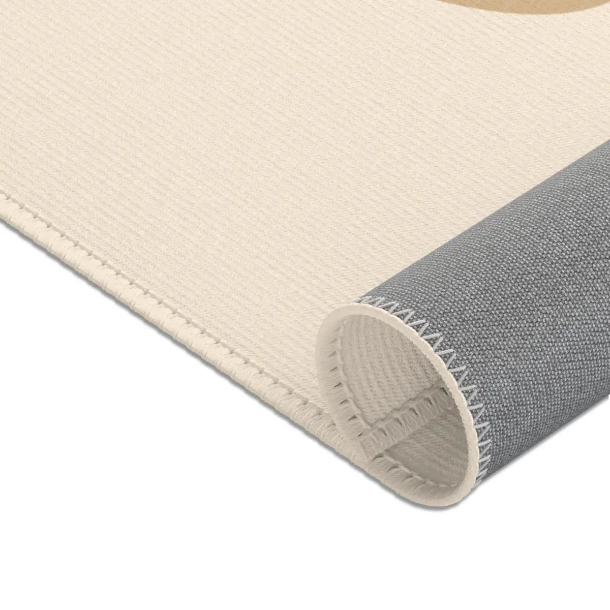 Kinderteppich "Schlummernder Igel" von spielzwerg. Nahaufnahme gerollt. RUG-00024-XL, RUG-00024-L.
