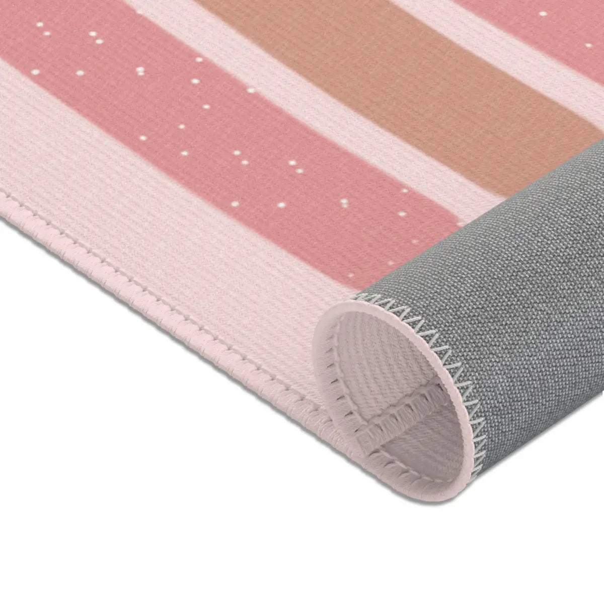 Kinderteppich "Regenbogenliebe" von spielzwerg. Nahaufnahme gerollt. RUG-00183-XL, RUG-00183-L.