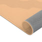 Kinderteppich "Tigerstark" von spielzwerg. Nahaufnahme gerollt. RUG-00013-XL, RUG-00013-L.
